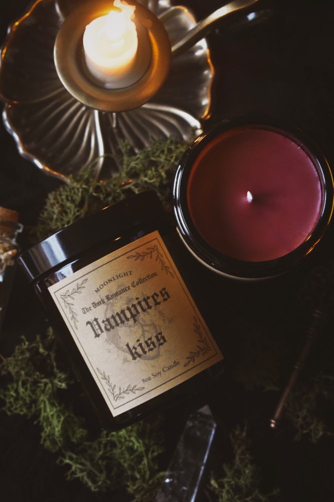 Vampires Kiss - 8oz Soy Candle