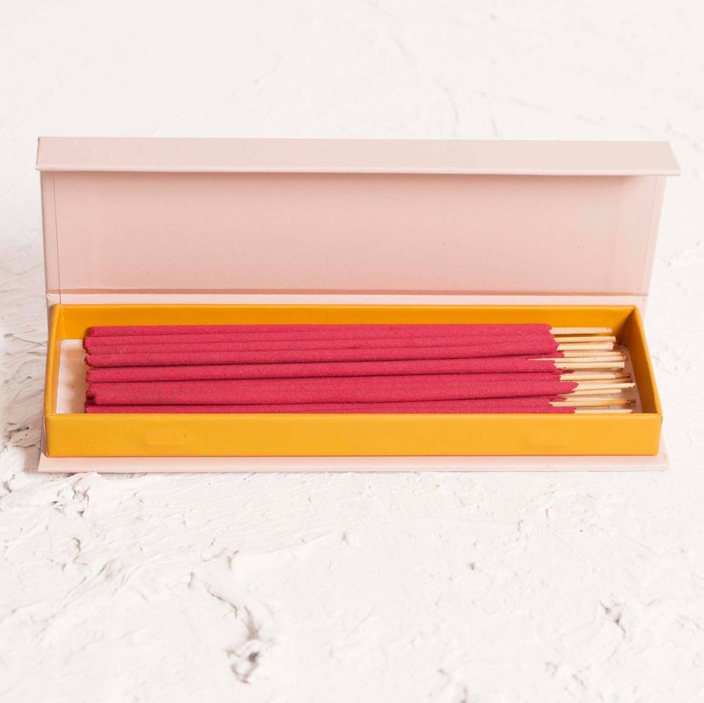 MUSE | Dragons Blood Incense Gift Box (30 sticks)