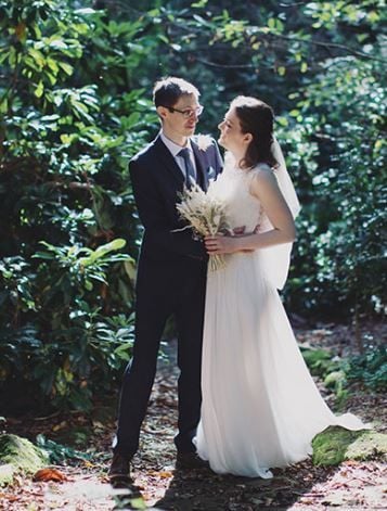 WHIRLOWBROOK HALL BRIDE & GROOM