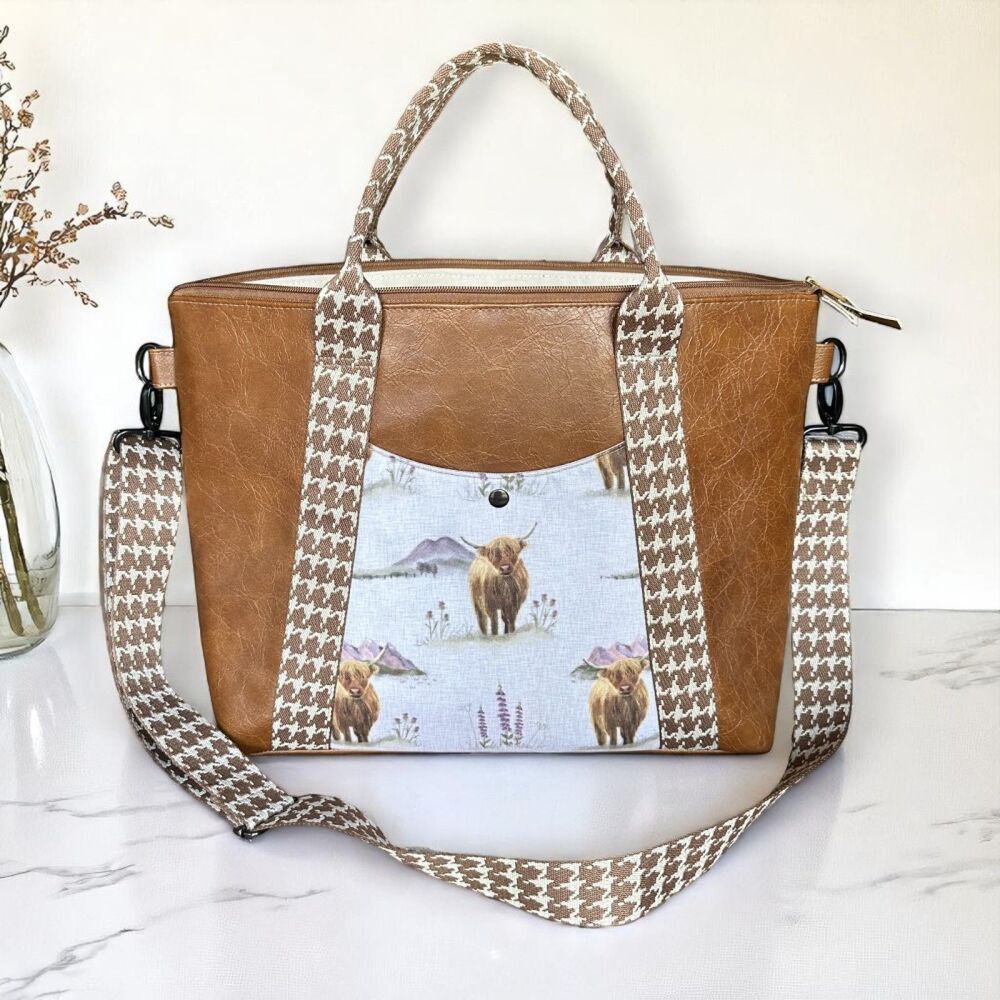 HIGHLAND COW OXBOW TOTE BAG ~ TAN FAUX LEATHER