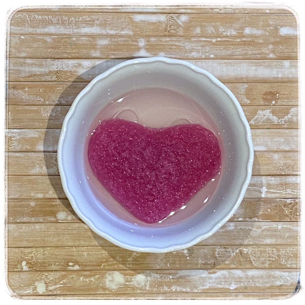 Konjac Sponge - Pink Heart