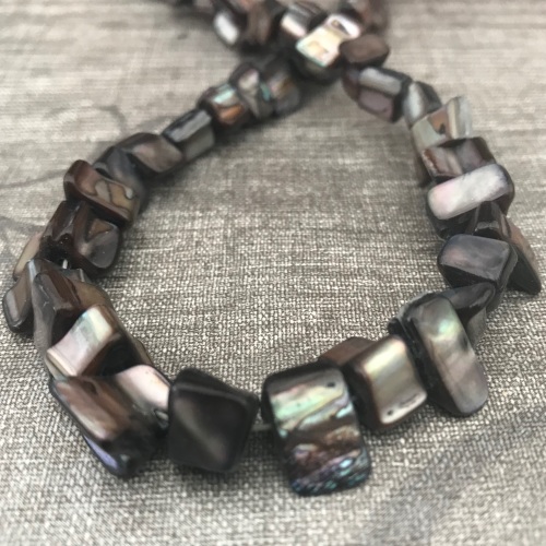 Black Shell Nuggets Strand
