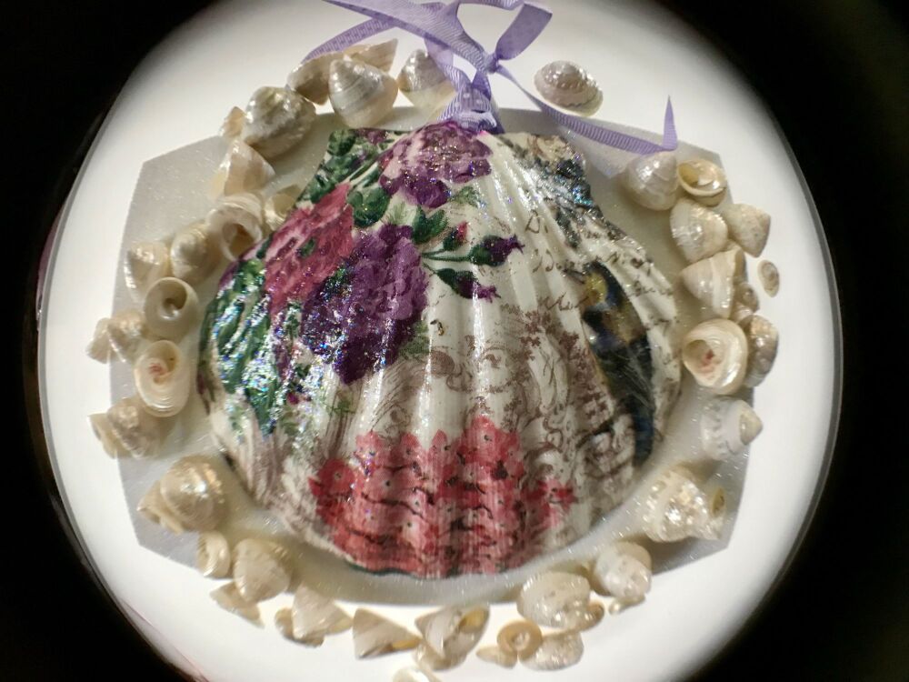 Beautiful Scallop Shell with Bird, Flowers and Writing