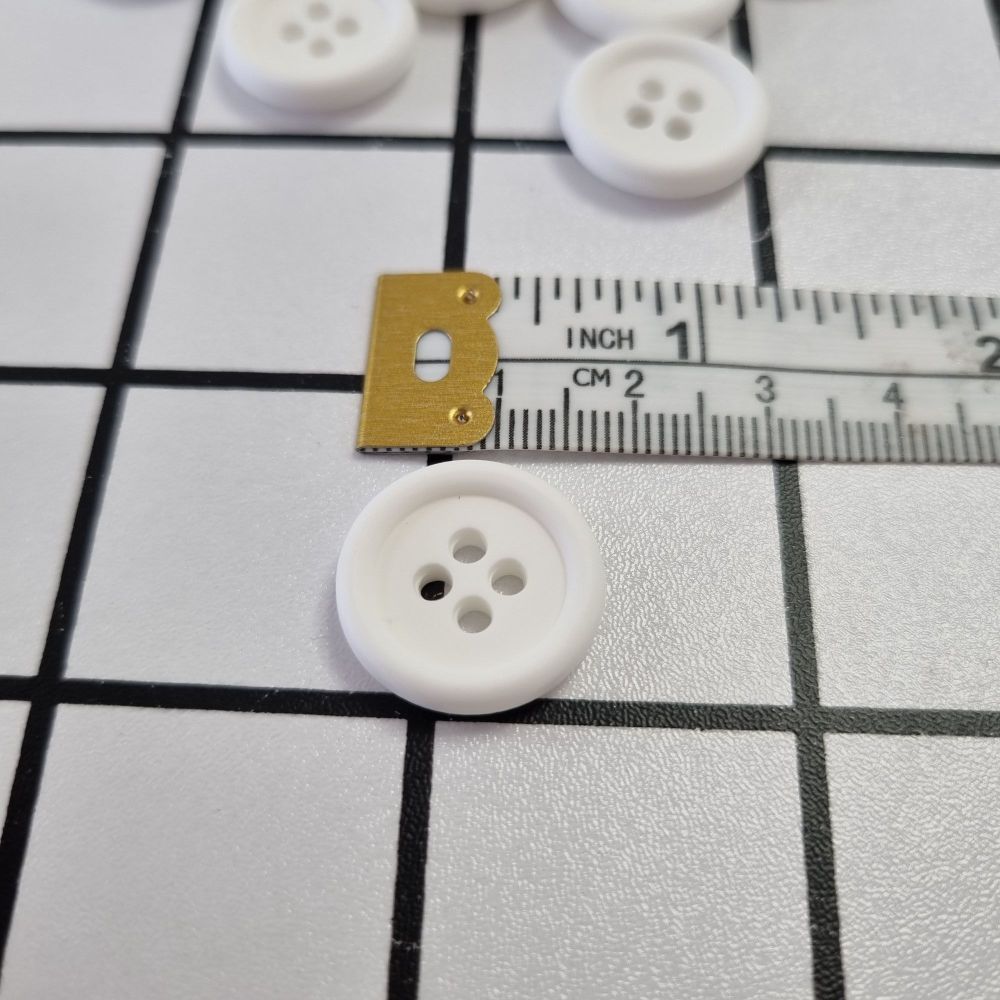 18mm 4 Hole Matte Buttons - White