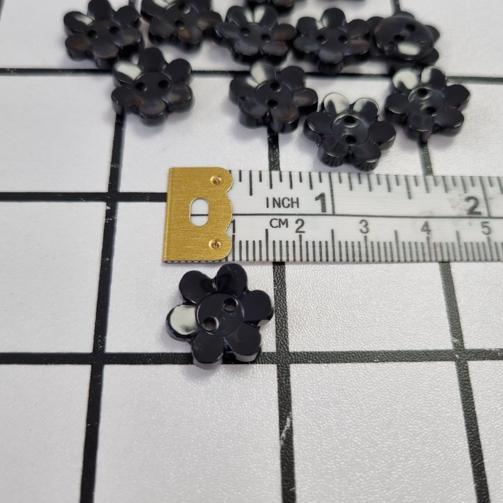 15mm Flower Buttons - Black