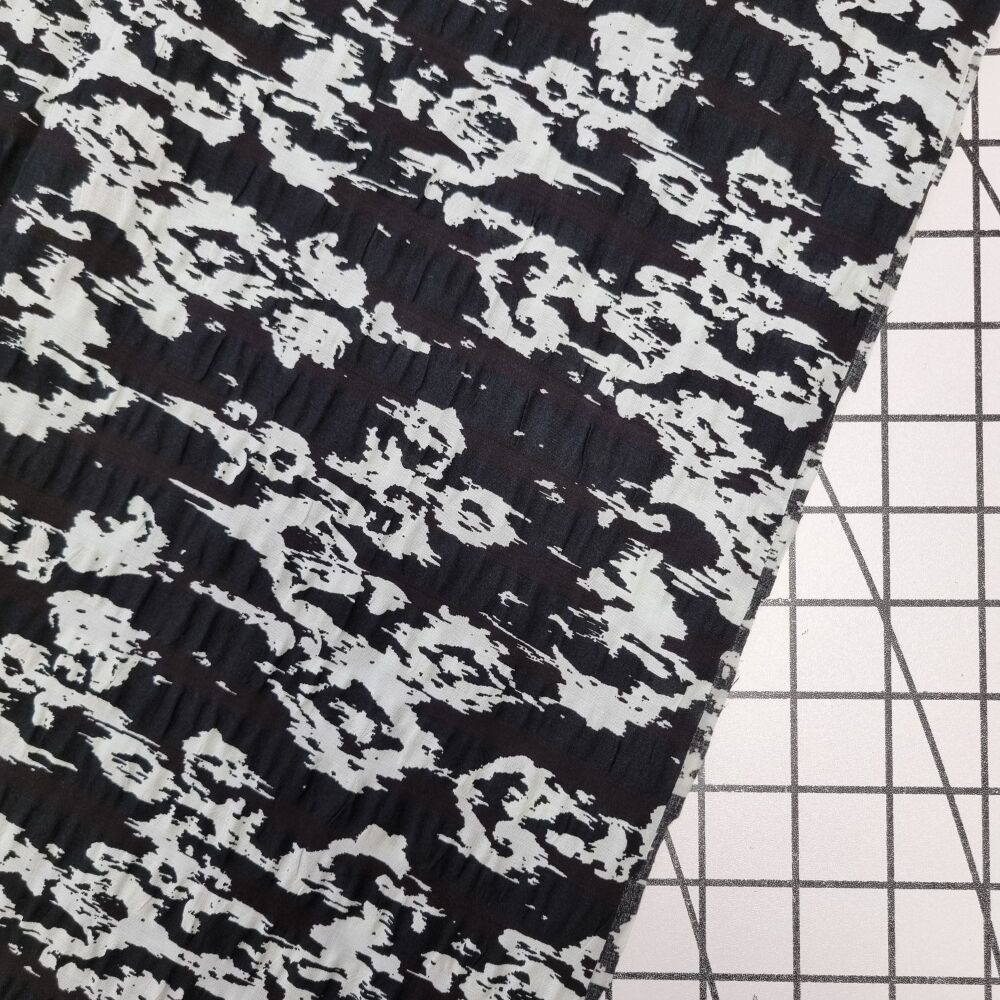 Portia Black & White - Cotton Seersucker