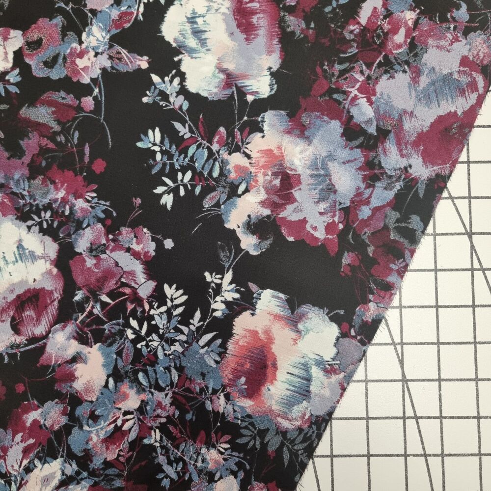 Dark Roses - Viscose