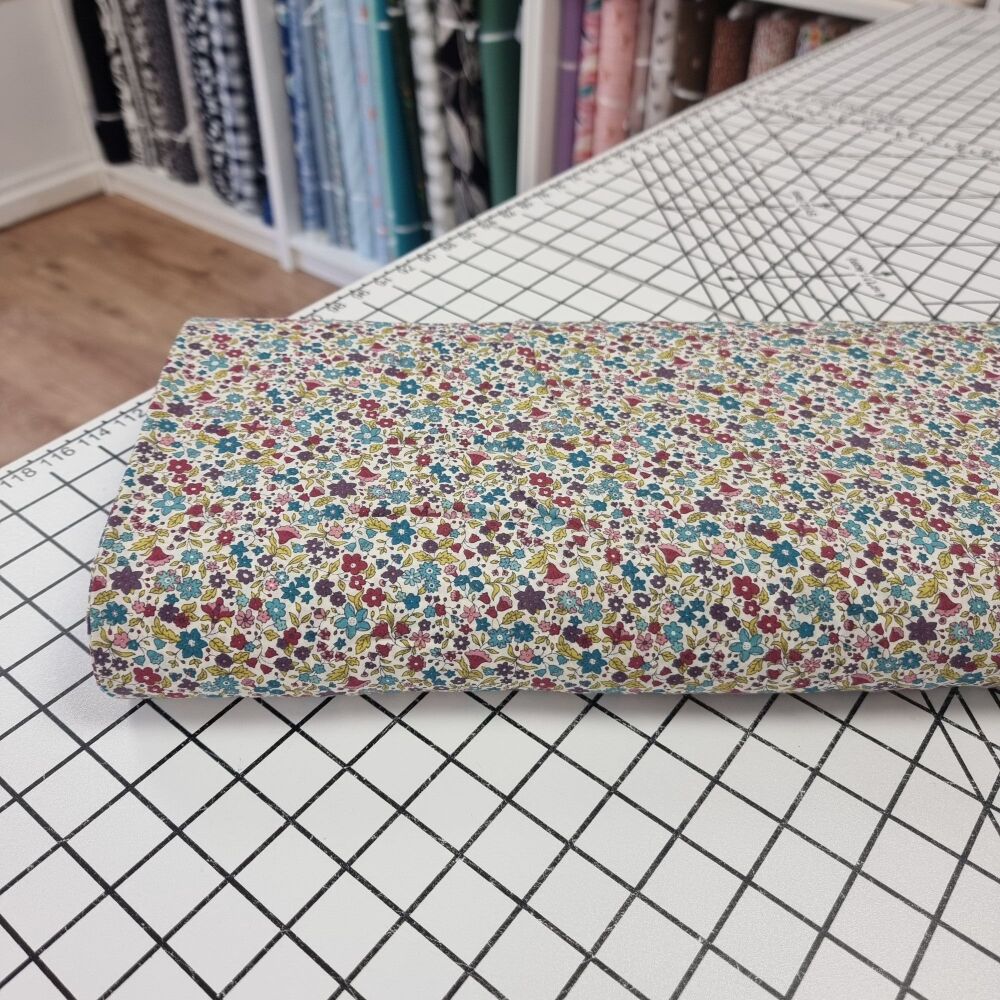 Mini Flowers - Cotton Lawn