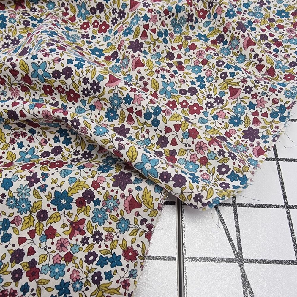 Mini Flowers - Cotton Lawn