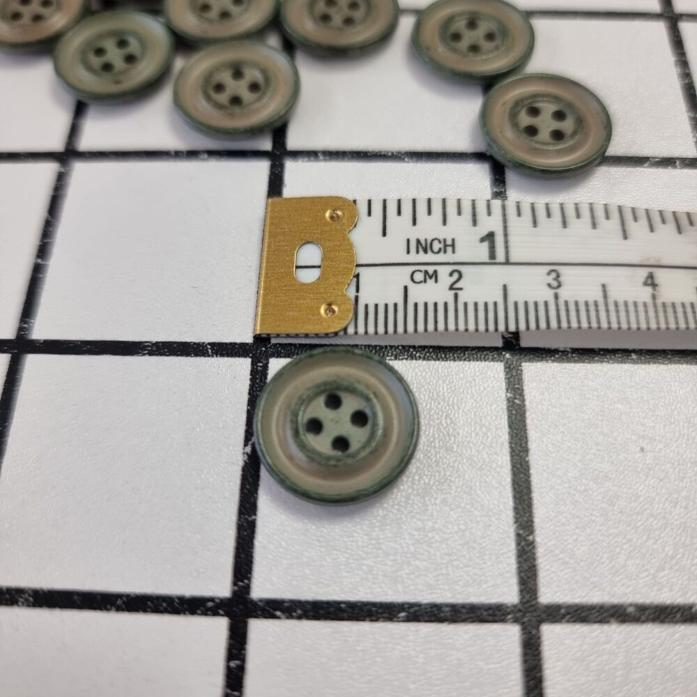 Khaki - 15mm 4 Hole Italian Vintage Buttons