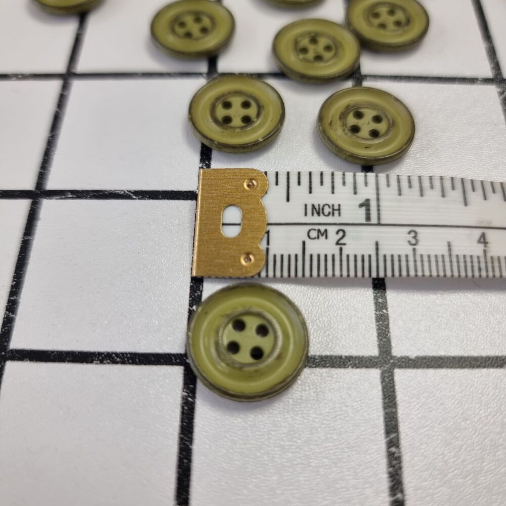 Moss Green - 15mm 4 Hole Italian Vintage Buttons