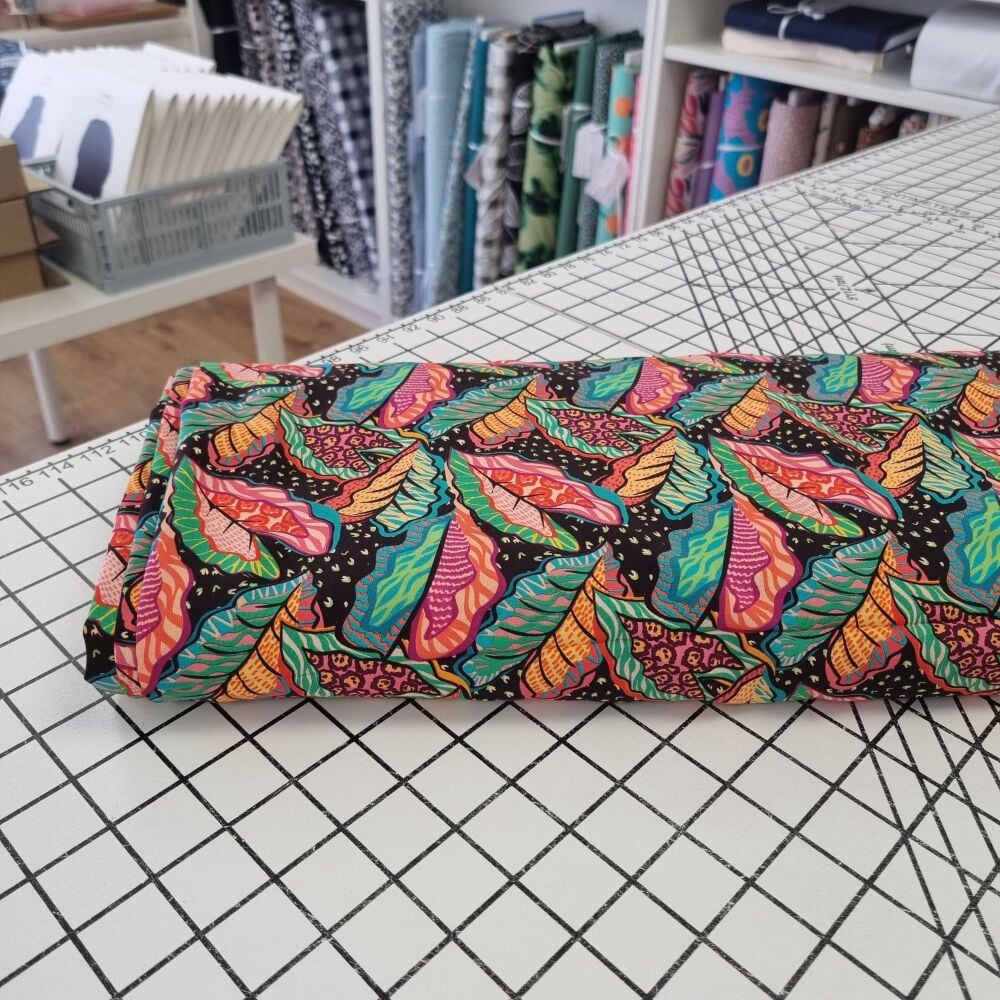Graphic Leaves - Viscose