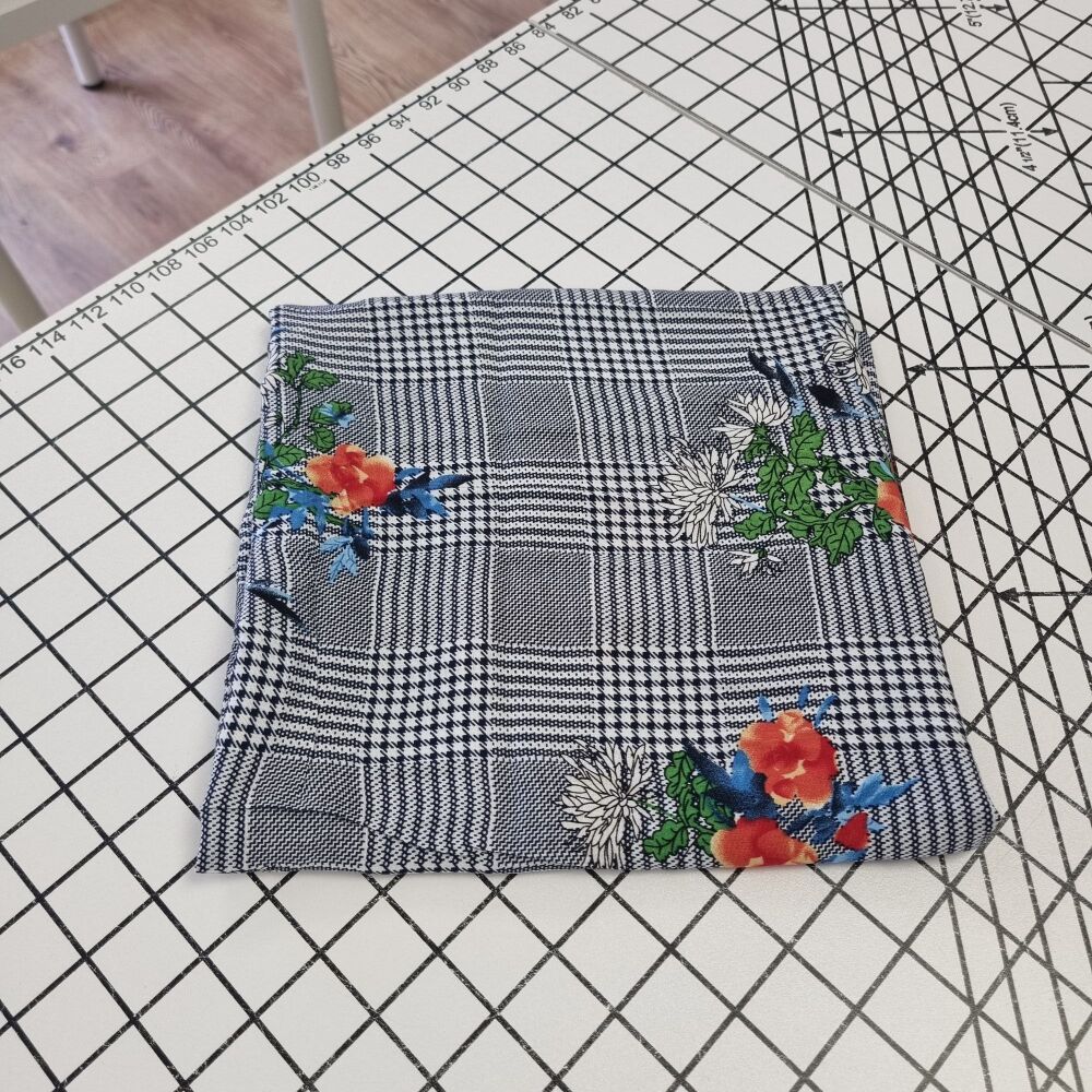 Floral Gingham Viscose - REMNANT - 63cm x 140cm
