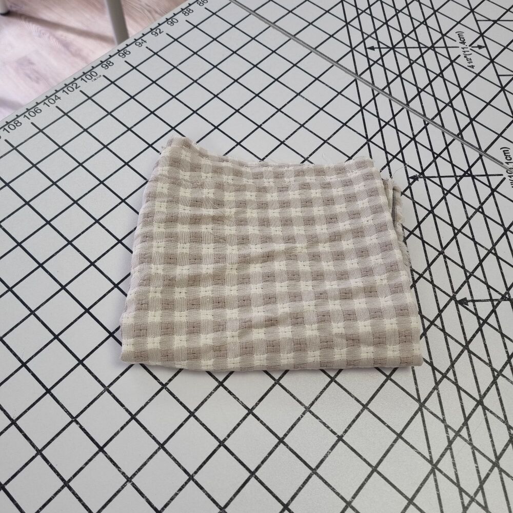 Beige Gingham Cotton Anglaise - REMNANT - 23cm x 140cm