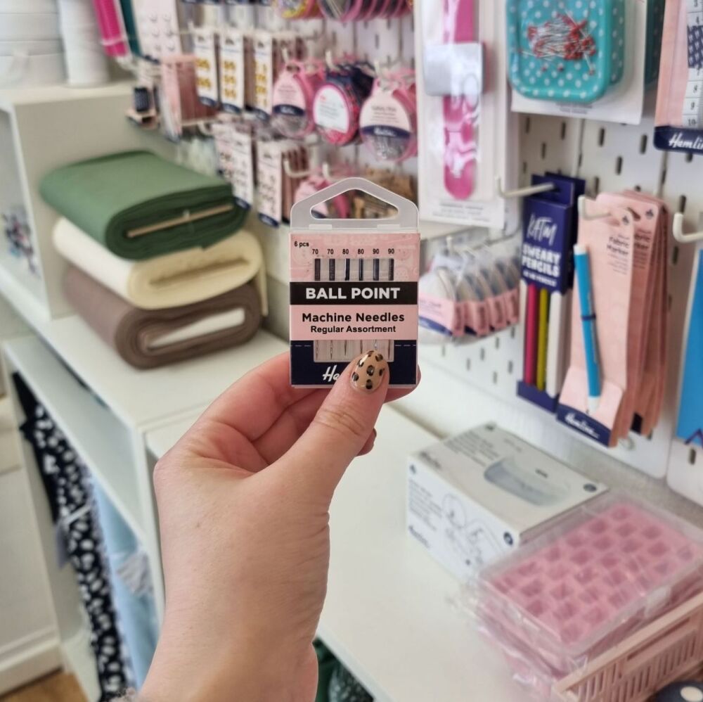 Ball Point Sewing Machine Needles - Size 70/90