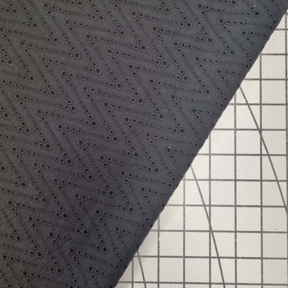 Black Zig Zag - Broderie Anglaise