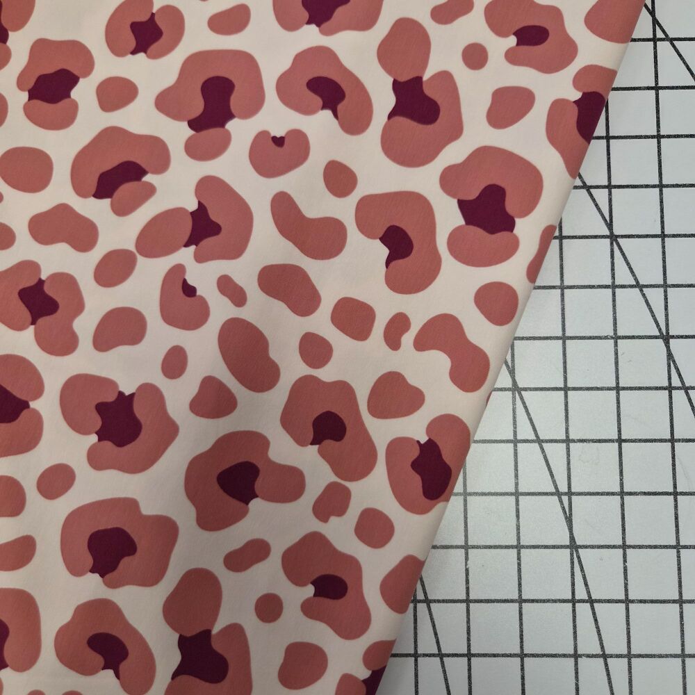 Lovely Leopard - Cotton Jersey