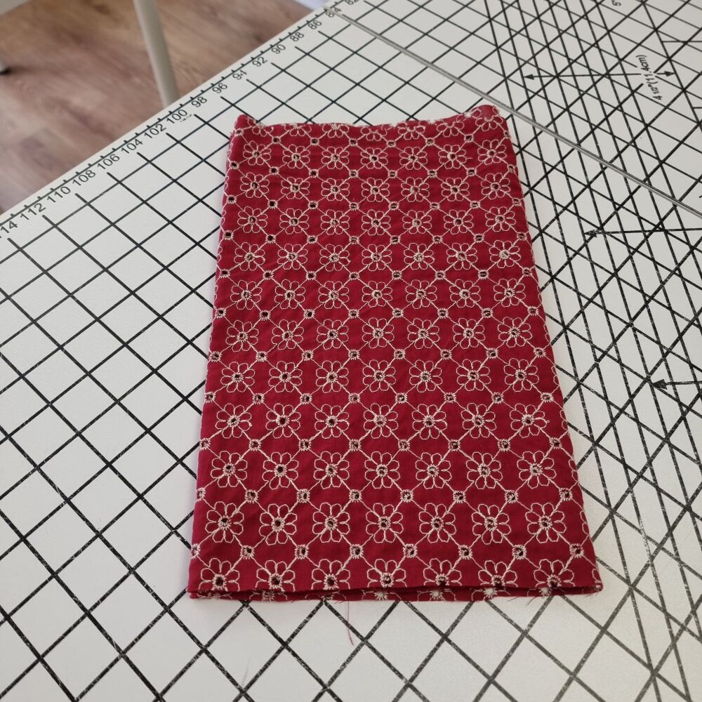 Wine Floral Broderie Anglaise - REMNANT - 29cm x 130cm