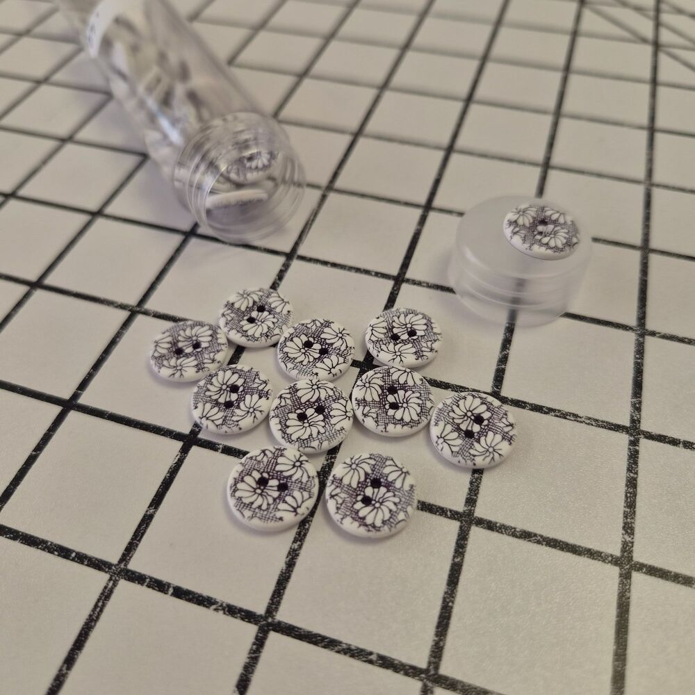 15mm Two-Tone Flower Design Buttons - Plum