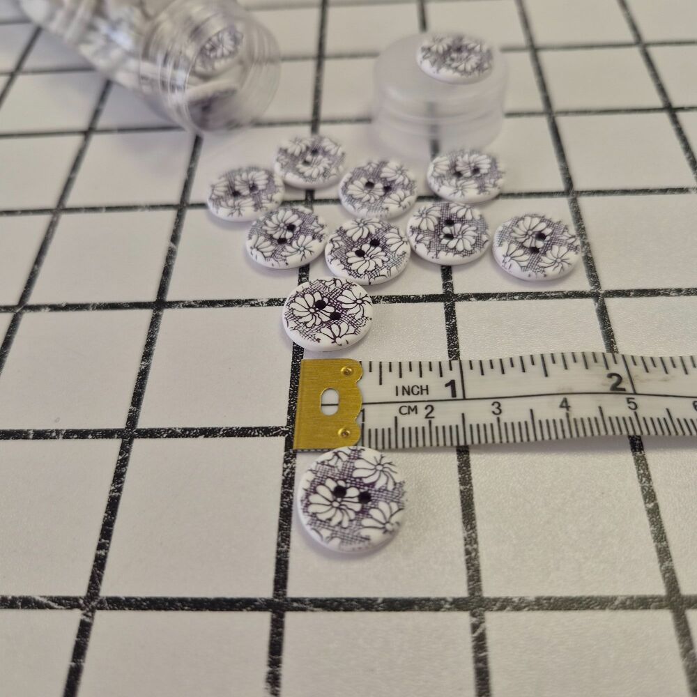 15mm Two-Tone Flower Design Buttons - Plum