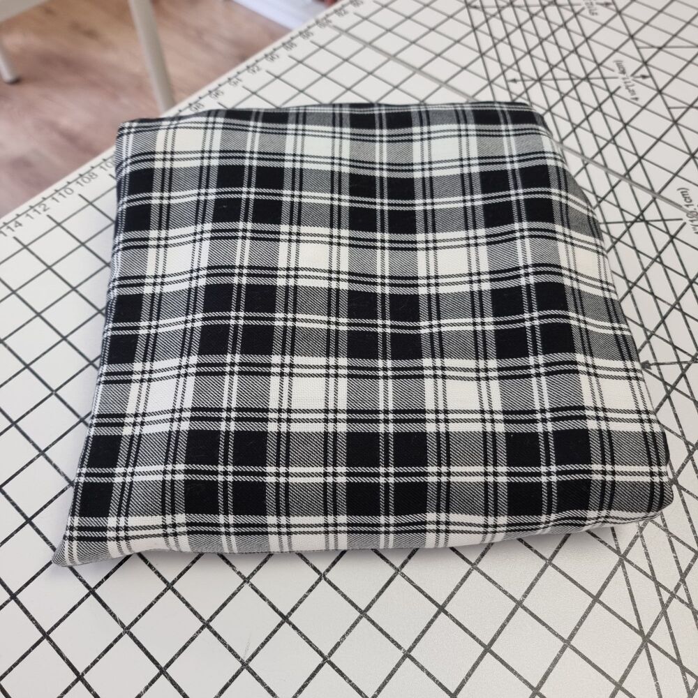 Black Check Polyviscose - REMNANT - 265cm x 145cm