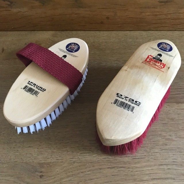 Body Brush and Dandy Brush Set, Vale Brothers, Equerry, Burgundy