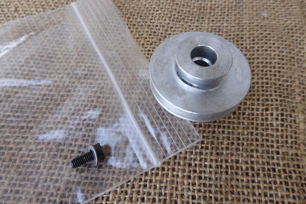 Emco Lathe Spares: Emco Unimat 3 Motor Pulley With Screw