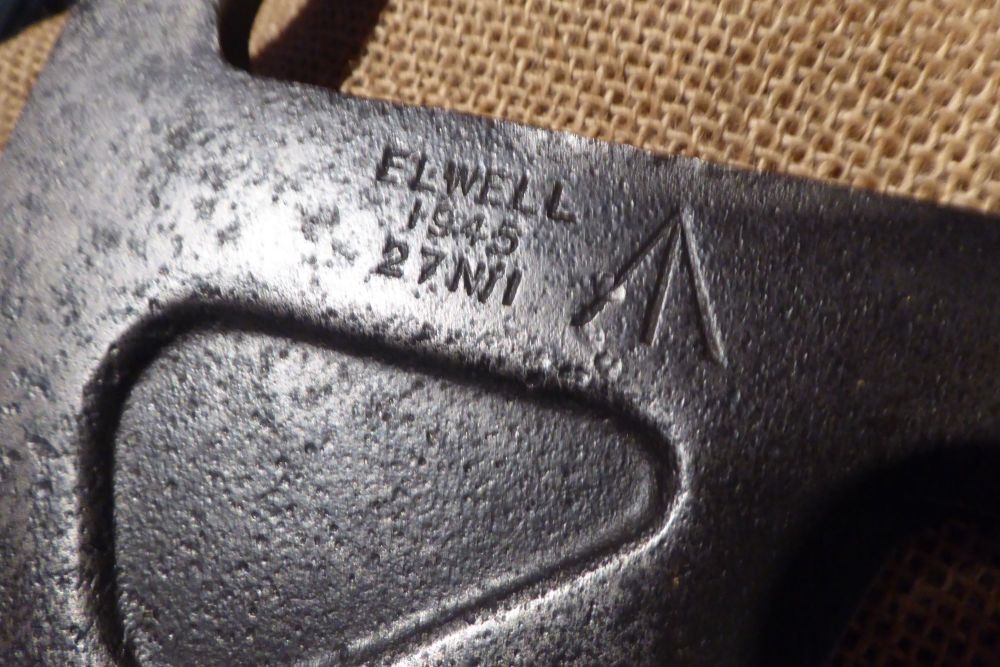 Elwell 27N/1 1945 Broad Arrow Marked Escape Axe - WWII - R.A.F