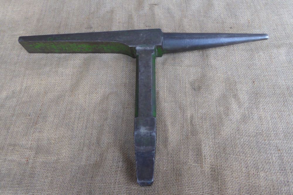 Blacksmiths 21" Bick Iron Stake / Metal Forming - Anvil / Swage Tool - 6.920kg