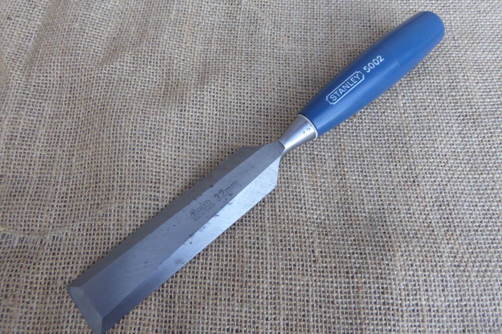 Stanley 5002 32mm Bevel Edged Chisel - Made In England