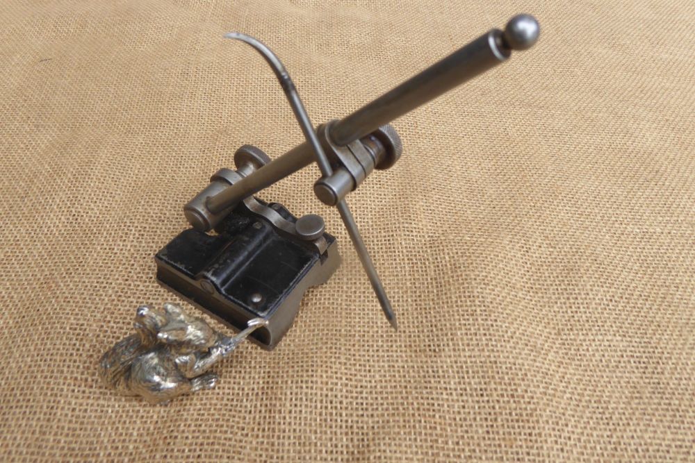 The L S Starrett Co. Surface Stand Scriber