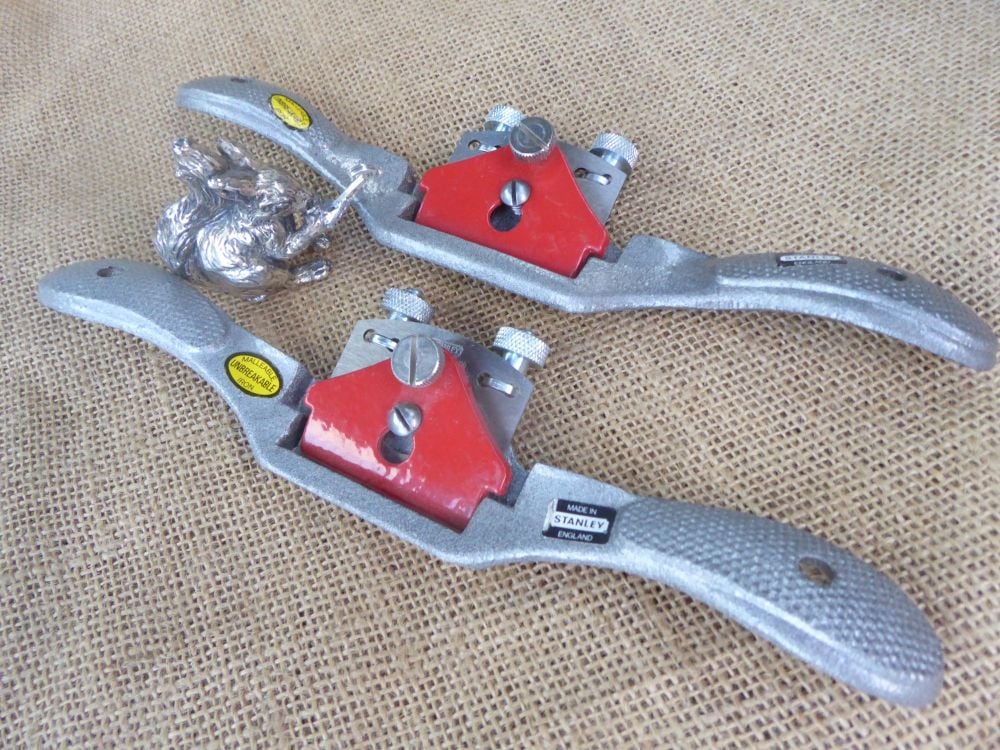 Pair Of Stanley Spokeshaves - Made In England - Curved & Flat