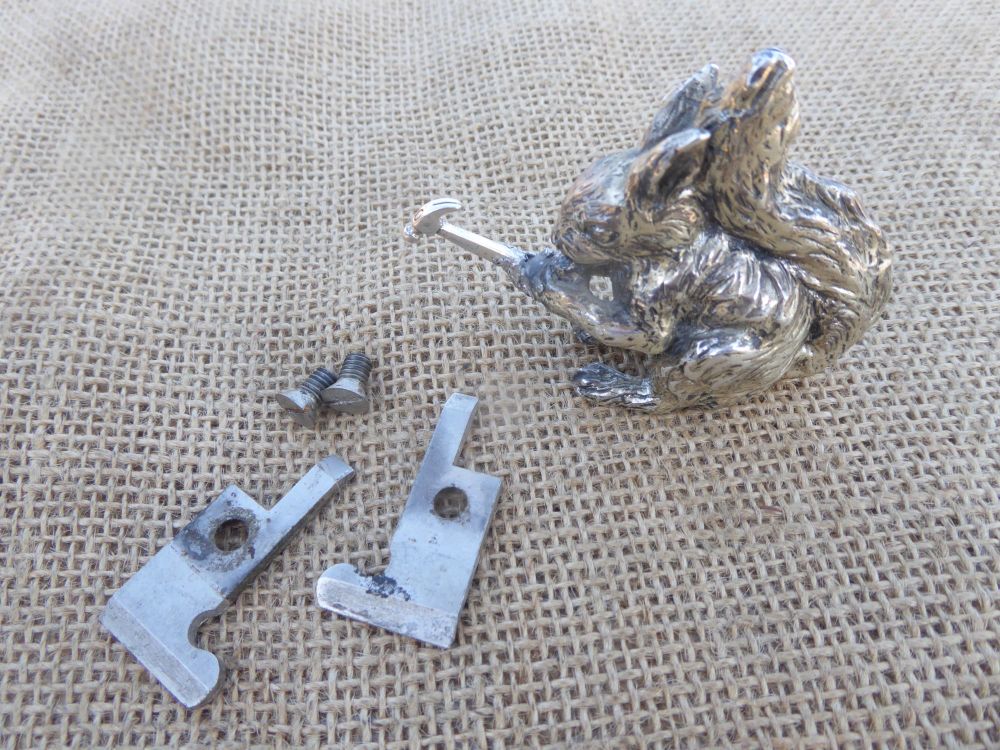 Stanley No.79 Side Rebate Plane Spares:  Left & Right Feet With Screws