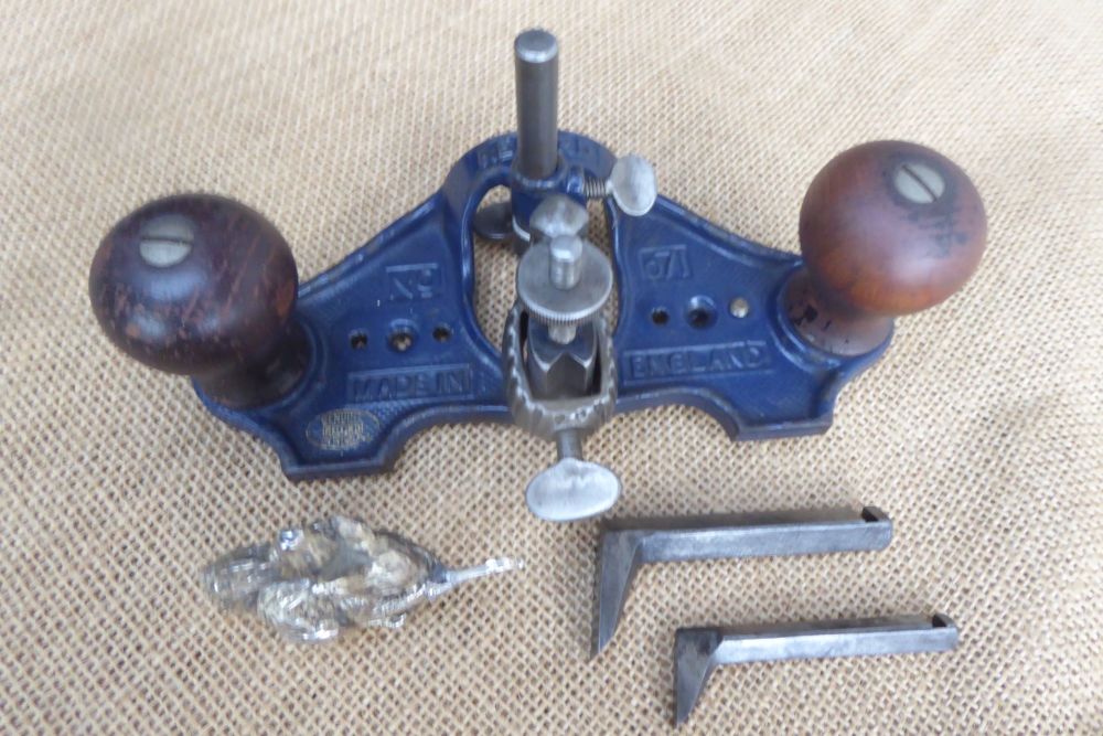 Record No.071 Router Plane With Depth Stop, Guide Etc & Spare Irons