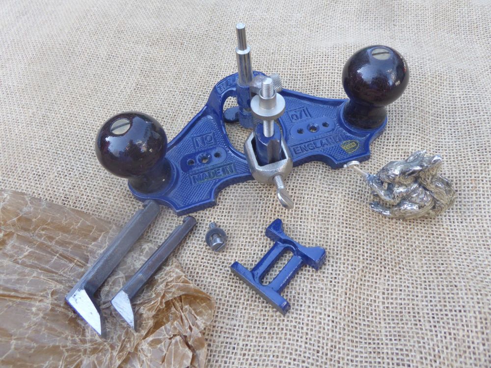 Record No.071 Router Plane With Depth Stop, Guide Etc & 3 Irons