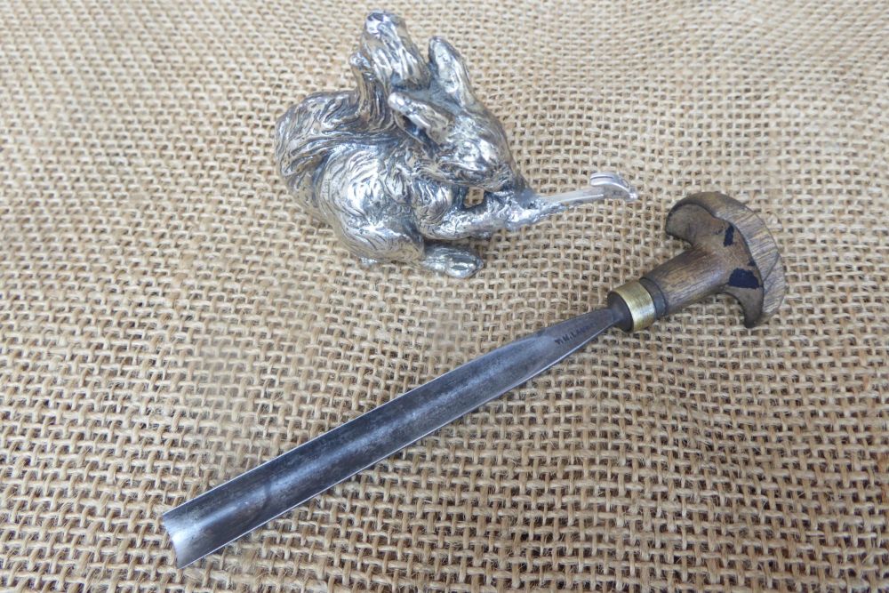 T M Lawrence 3/8" Palm Carving Tool