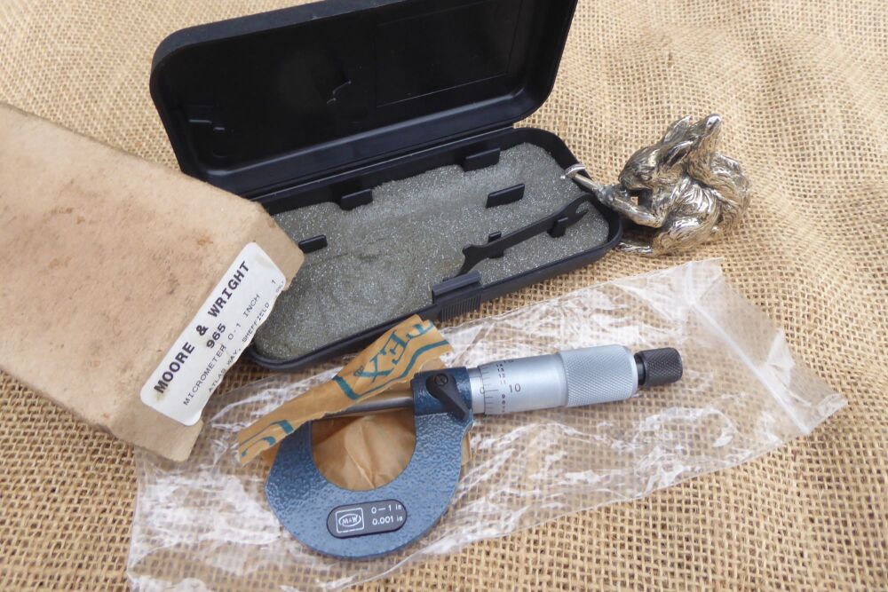 Moore & Wright No.965 0-1" Micrometer