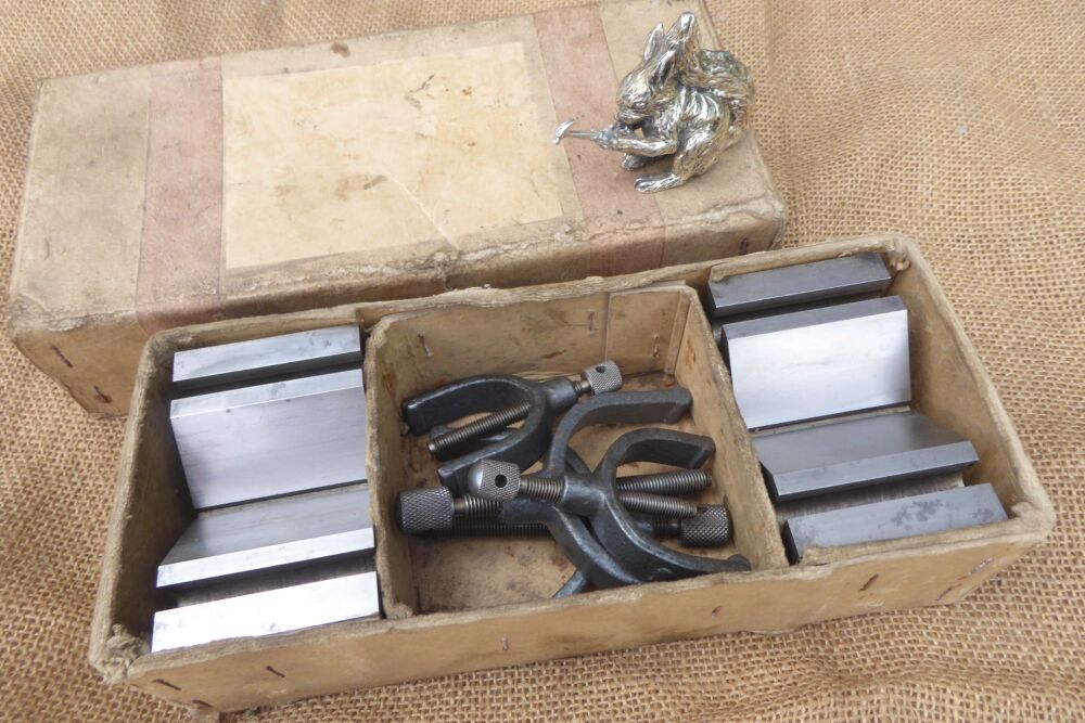 Pair Of W J Bilton & Son Ltd No.2 Size Vee Blocks With Clamps