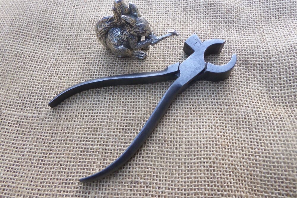 Timmins & Sons Lasting / Nail Puller Cobblers' Pliers