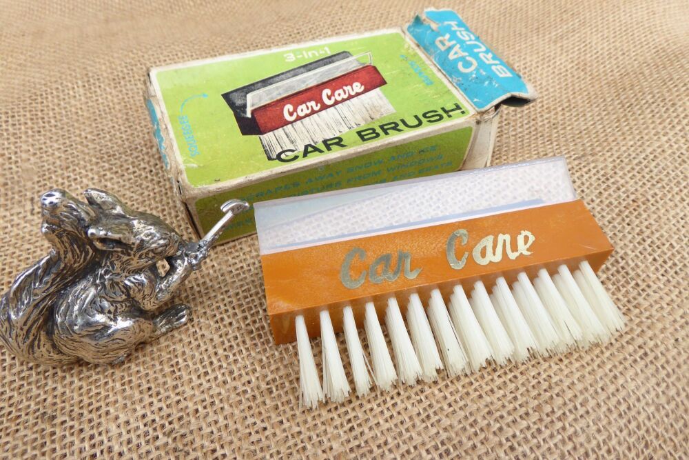Vintage 3 In 1 Car Brush