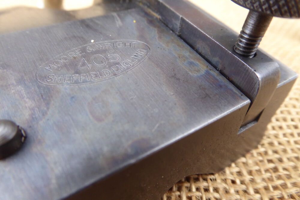 Moore & Wright No.405 Surface Gauge Block / Stand