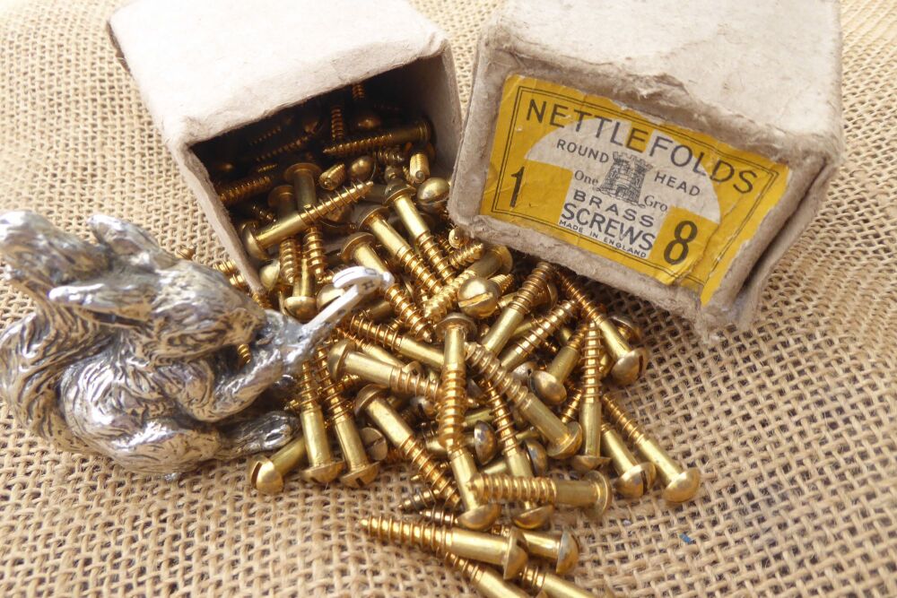 Box Of 135 Nettlefolds 1 - 8 Round Head Brass Screws