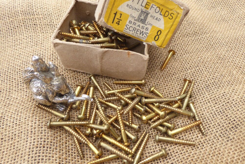 Box Of 118 Nettlefolds 1 1/4 - 8 Round Head Brass Screws