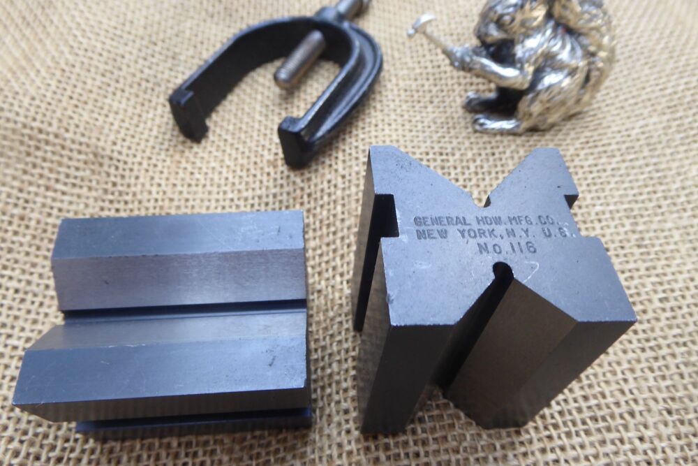 General HDW Mfg Co. No.116 Engineers' Vee Blocks