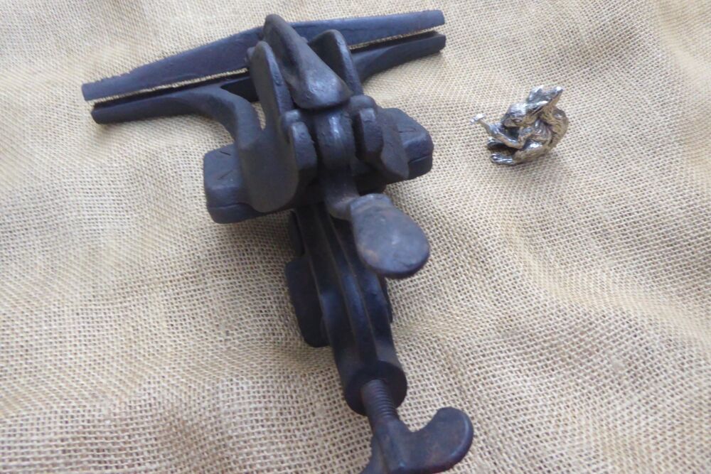Vintage Paramo 1944 Saw Vice