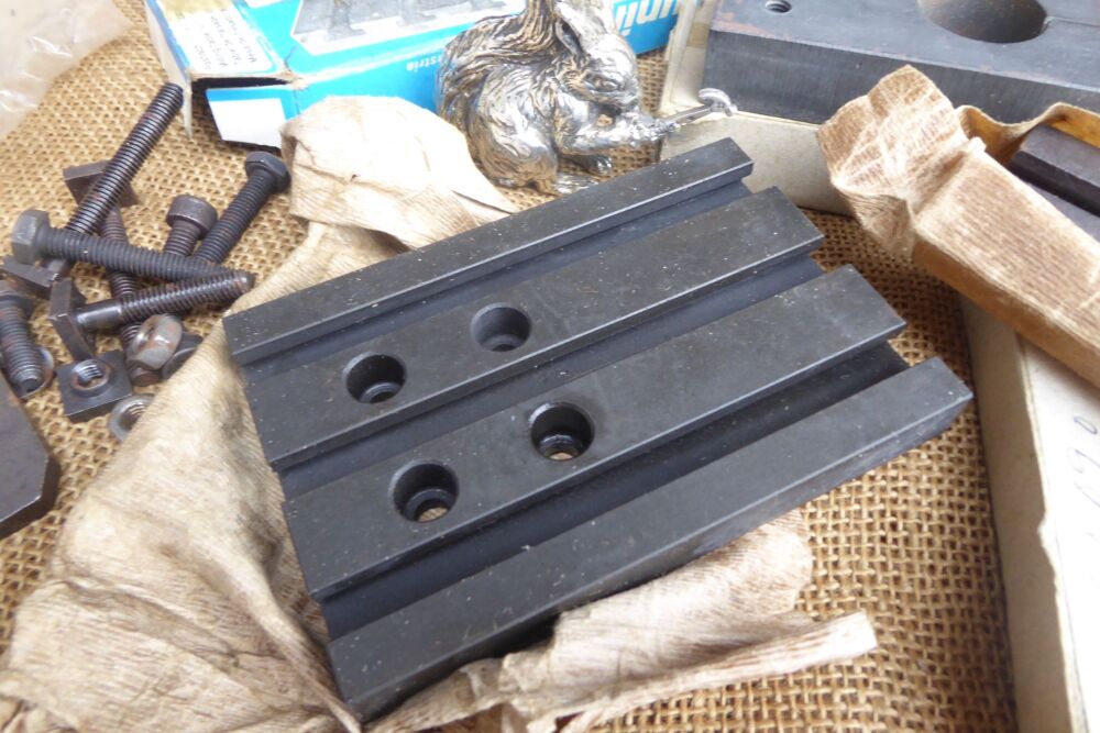 Emco Lathe Spares: Emco Unimat 3 - 150 350 Milling Table With Bridging Bracket & Main Column Bracket