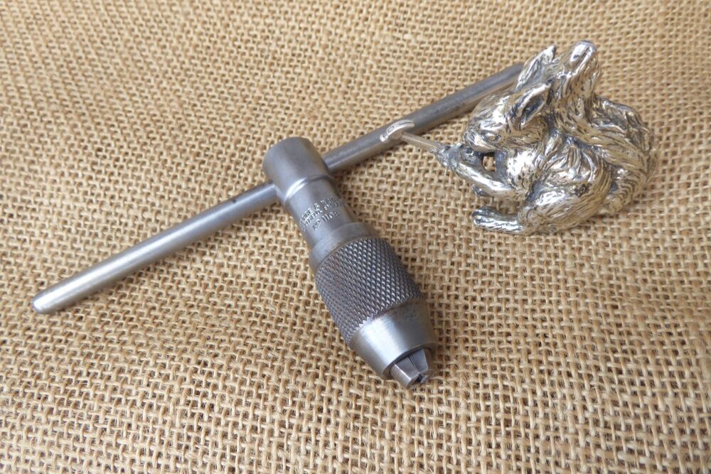 Moore & Wright No.110B Tap Holder