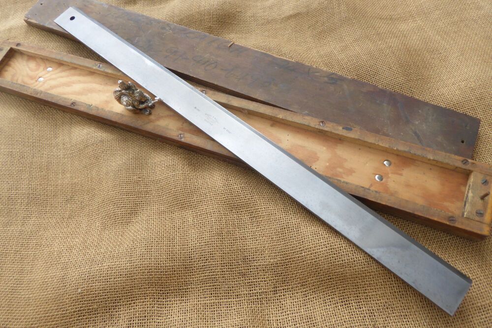 Moore & Wright No.C2661 Hardened 24" Engineers' Straight Edge