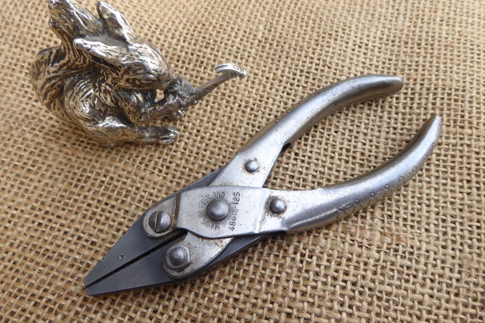 Maun Industries Ltd No.4860-125 Parallel Pliers - 5" Length