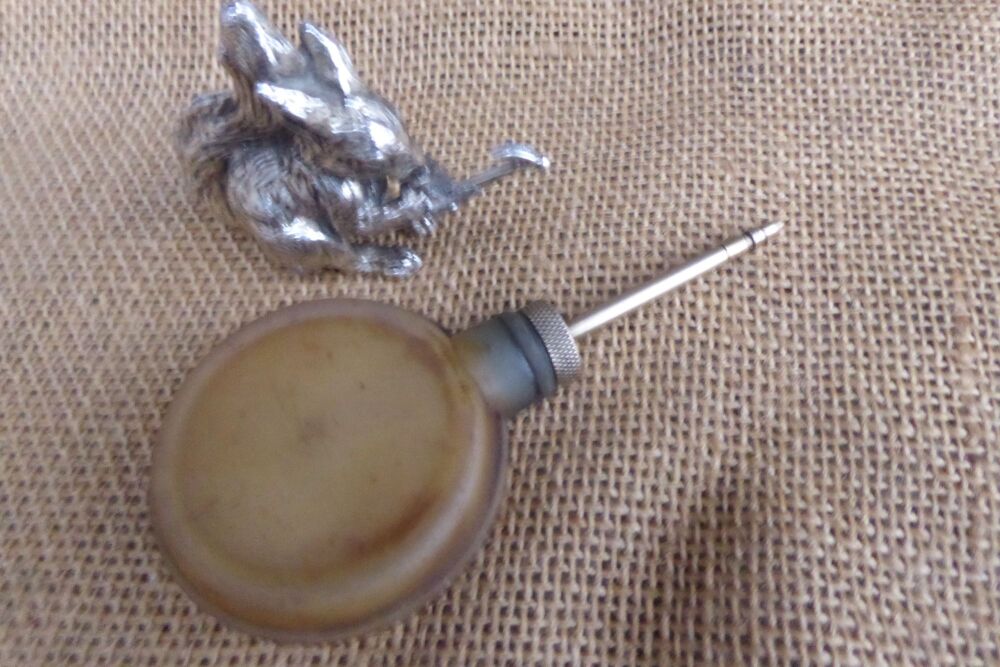 Muller & Co. Valvespout Oiler